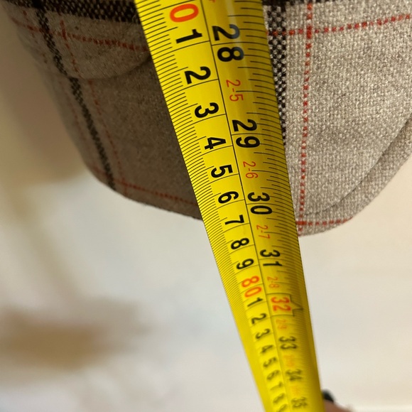 French wool blazer fits like a ladies 8 - Picture 5 of 12